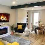 Picturesque Riverview Cottage Pettigo